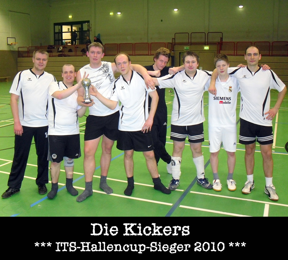 Its hallencup 2010   its hallencup sieger   die kickers retina