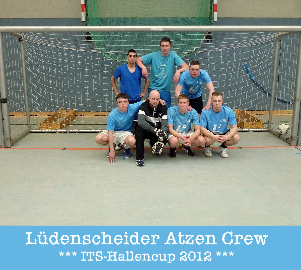 Its hallencup 2012   teamfotos   l%c3%bcdenscheider atzen crew retina