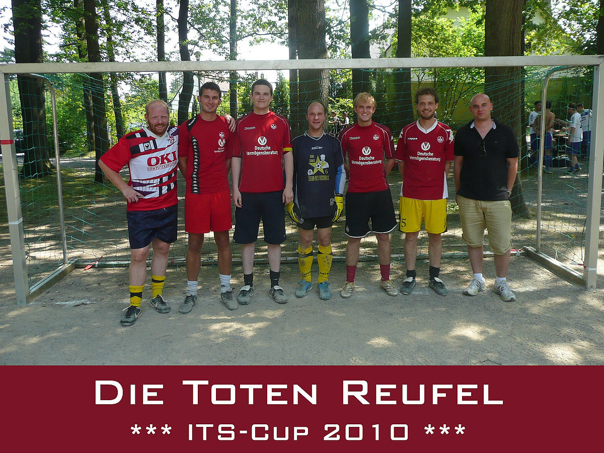 Its cup 2010   teamfotos   die toten reufel retina