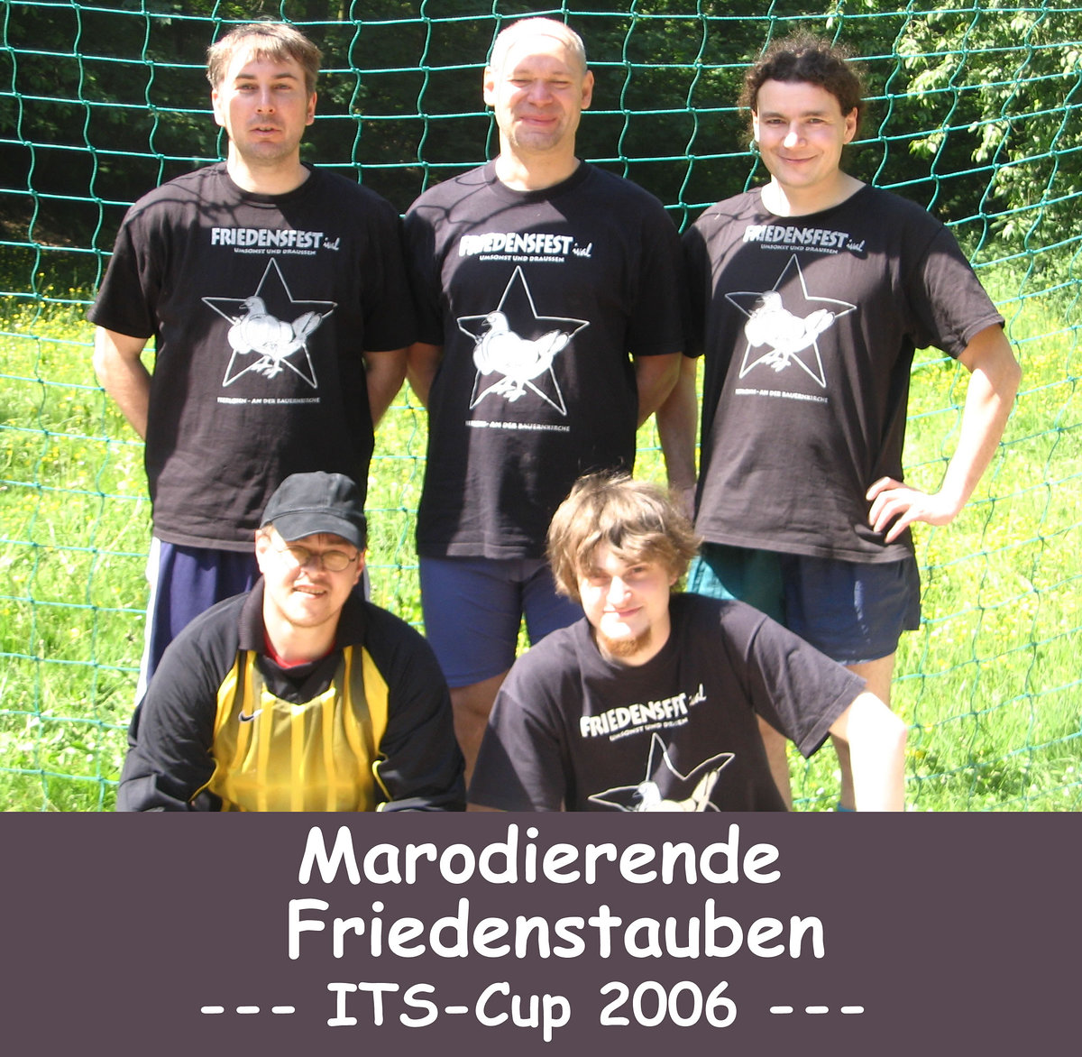 Its cup 2006   teamfotos   marodierende friedenstauben retina