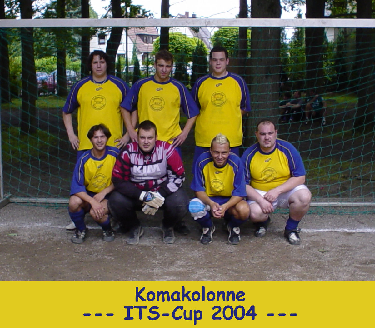 Its cup 2004   teamfotos   komakolonne retina