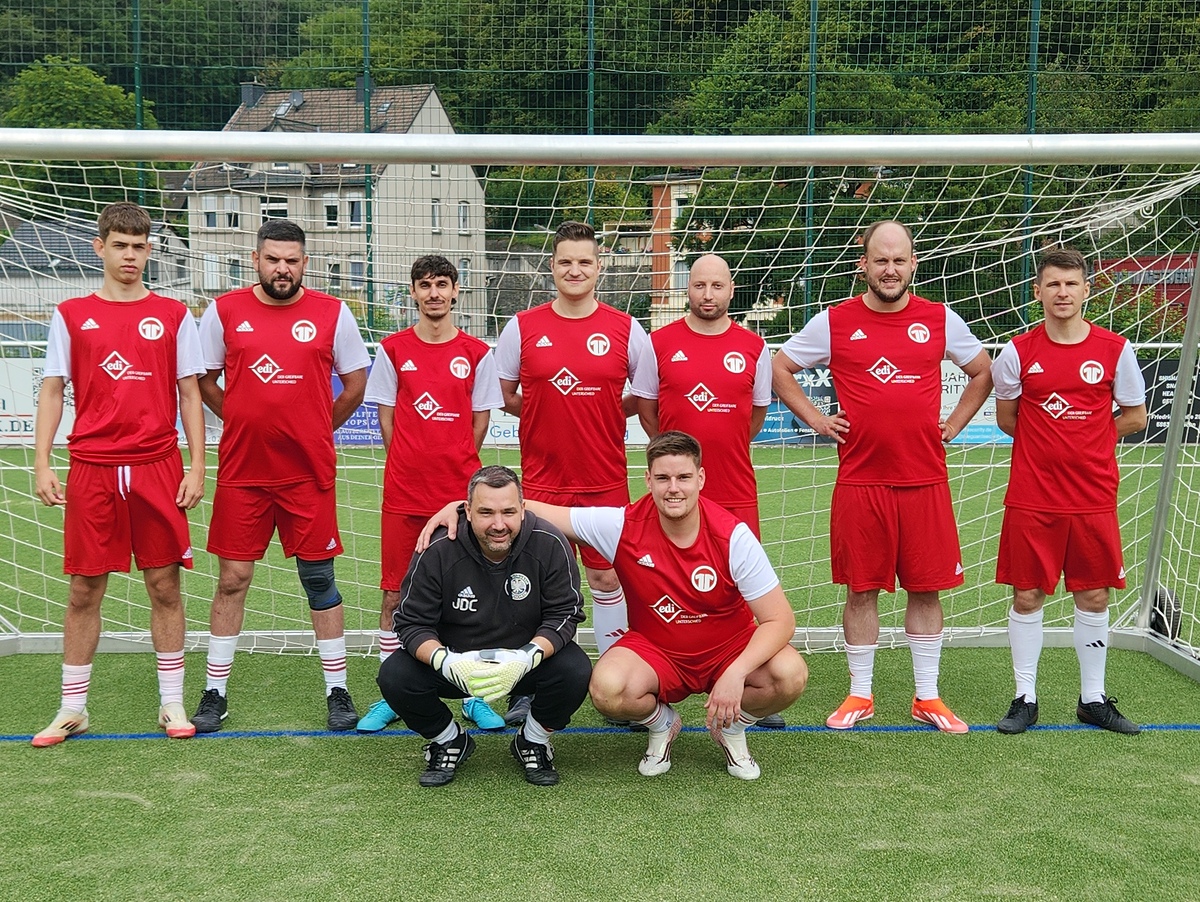 Its cup 2026   teamfotos   edi kickers retina